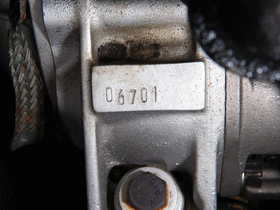 Моторный отсек Ferrari 275 GTB Competizione Speciale (06701) 1964 года  (фото 2 из 26)